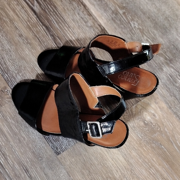 Franco Sarto Black Sandals Sleek Design - Picture 7 of 8